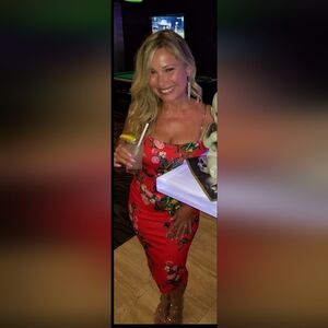 Vacation  dress  **Red tropical midi dress